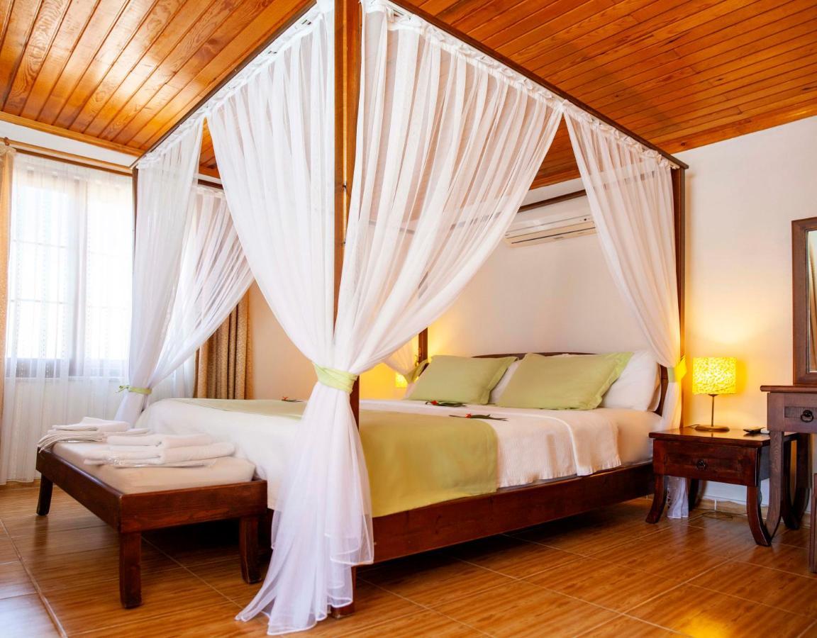 Aphrodite Hotel 보즈부른 외부 사진